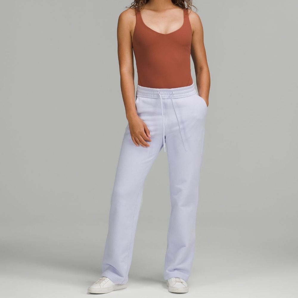 Lululemon Loungeful straight leg sweatpants